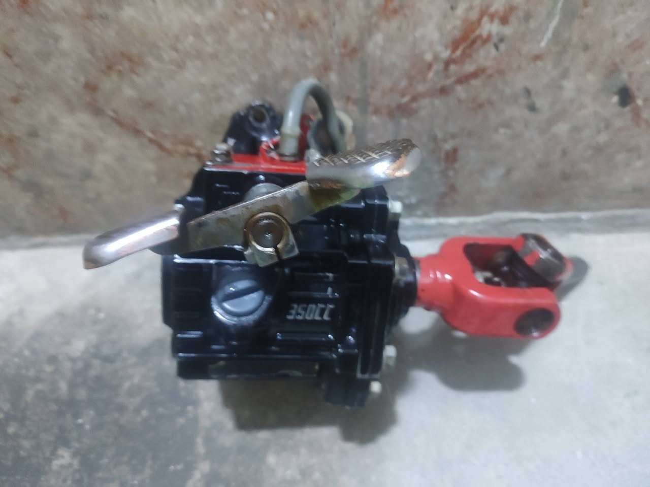 كير بوكس ستوتة 350CC ثقيل ثقيل كلش اصلي اصلي حاطلة سويل اصلي مال سيارات  مكفول شرط شغل انطيك ضمان الشد ويوم كامل شرط مال حمل وعت وسرعه مامفتوح ولا بي اي نضوح دهن كامل مع العرموطه (لعابه)
وكاردن فرس للبيع يشتغل جميع ستوتات مستخدم نظيف كلش يريدهم يتواصل وياي
*********** مكاني قضاء المدينه البوكتايب
