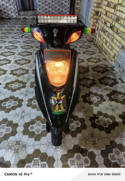 السلام عليكم دراجه بريز ياباني اصل للبيع كامله مكمله ماعوزه
برغي دراجه تخبل نضيفه كلش تخم تاير دبلات بريكات عالي

 ناضي اشاير هورن كله شغال السعر 475 وبيه مجال لشراي

 لاستفسار*********** مكاني بابل الحمزه الغربي
