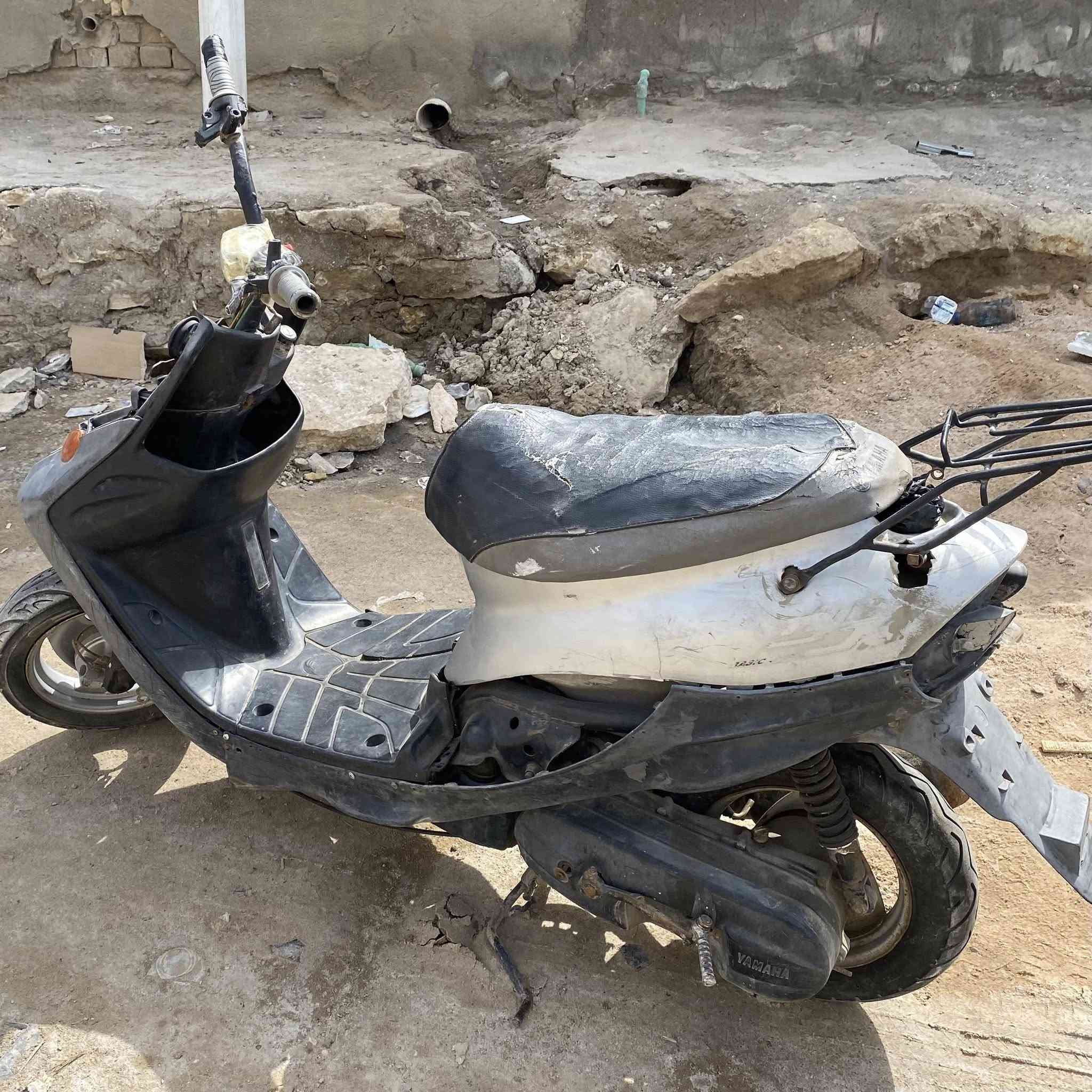 دراجة بيجي
الدراجة شغالة دك هندر گبل واطلع 

الكابريتر نضيف لايت شغال وبك لايت 

140 وبيها مجال


**إذا كنت صاحب هذا الإعلان وتريد حذفه لأي سبب، رجاءا أرسل رسالة إلى الدعم الفني**