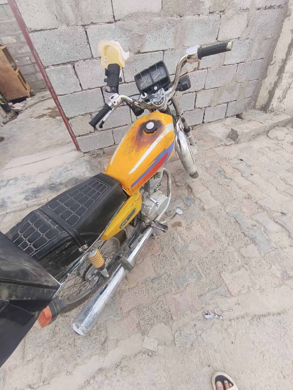سلام عليكم دراجه اربعه كير موديل 22 مكينه 24 دراجه كامله نقص شي بسيط بيها للبيع اوراق أصولي بسعر مناسب  تواصل ماسنجر او واتساب فقط *********** الخط مغلق
