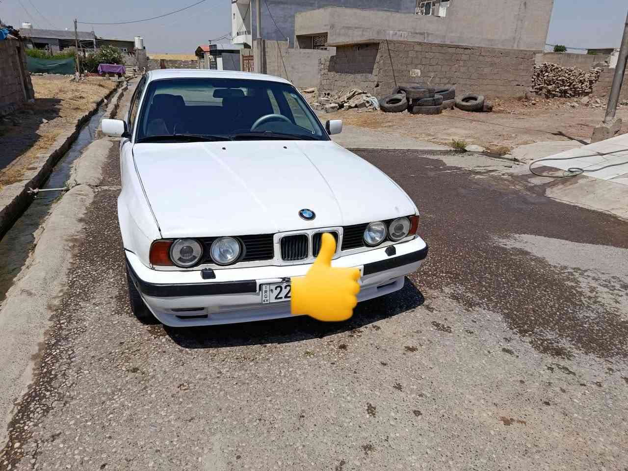 السلام عليكم ورحمه الله وبركاته
للبيع BMW موديل 1989 مكينه 520 كبس كير عادي 
السياره غاز و بانزين منضومه غاز ايطالي كامل 
كير مكينه تبريد كصه تحويل غرامه اب شرط
السياره صبغ حزام بدون حادث 
رقم اربيل 
للتفاصيل أكثر ***********
السعر 48 و بيه مجال
