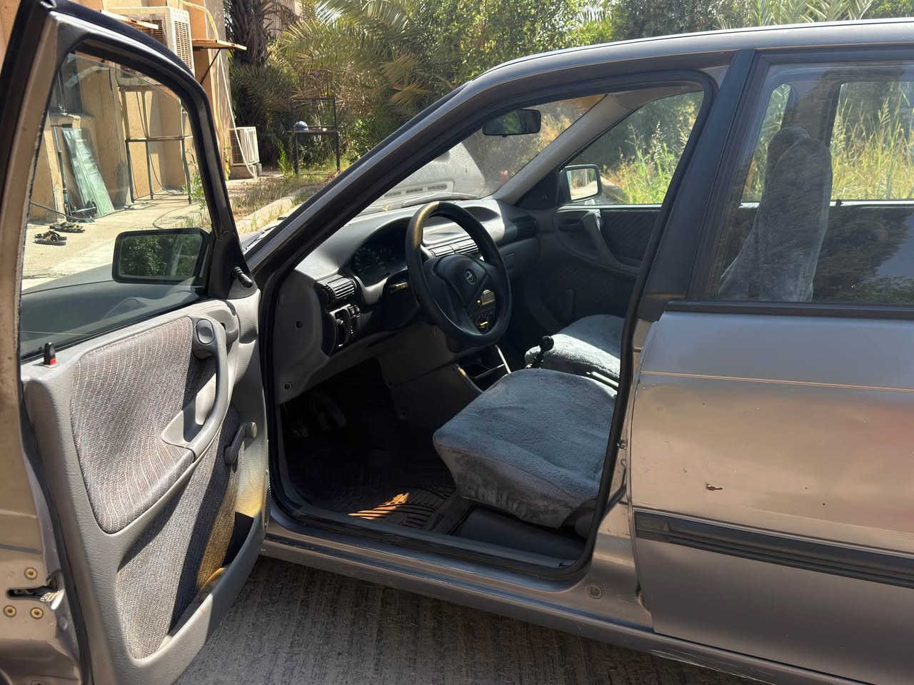 اوبل استرا 93 
محرك 14 قايش عريض 
كير عادي 
كهربائيات كامل 
صدر امامي خلفي شرط 
بدون خياس (بلادي)
السنوية بأسمي مشروع وطني شرط تحويل فقط 
السنوية لغاية 2027/5/23 و دفتر بانزين موجود 
السيارة بدون نواقص و كير محرك شرط 
عنوان السيارة كركوك
السعر 38 وبيها مجال بسيط 
للاستفسار 
0️⃣7️⃣7️⃣0️⃣1️⃣3️⃣8️⃣4️⃣6️⃣9️⃣1️⃣ كركوك, العراق


**إذا كنت صاحب هذا الإعلان وتريد حذفه لأي سبب، رجاءا أرسل رسالة إلى الدعم الفني**