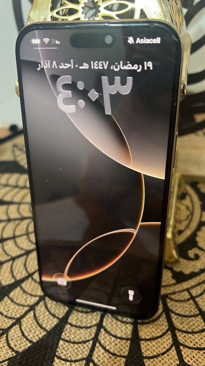 ايفون ١٦ برو ماكس ذاكره ٢٥٦ مبدل شاشه وبيه هاي سواد جوه جهاز نضيف جدا للبيع ٦٥٠ وبي مجال ***********
