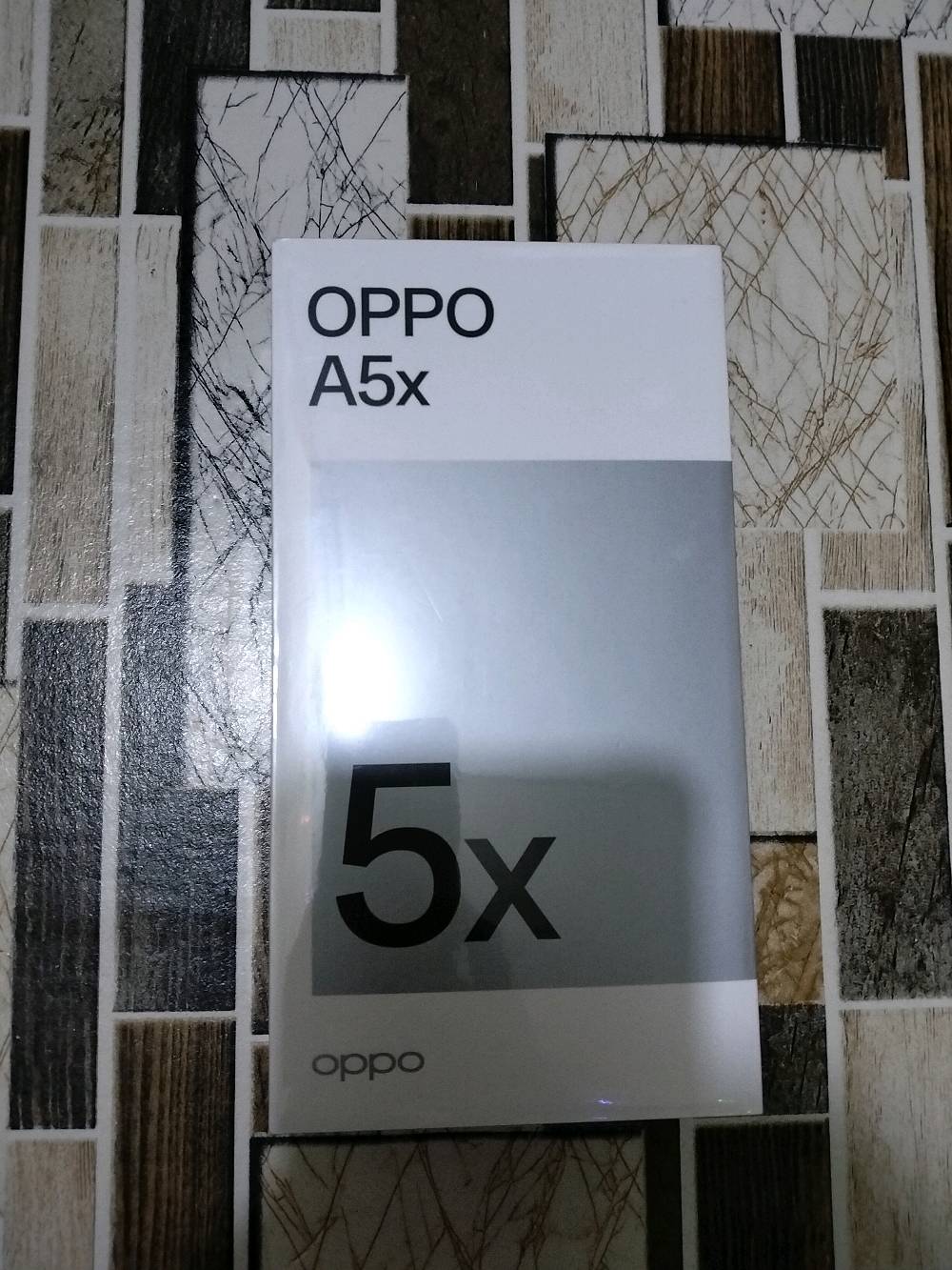 جهاز اوبو a5x للبيع او مرواس المواصفات: الشاشة6.67 بوصة - 90 هرتز - IPS LCDالذاكرة64 أو 128 جيجابايتالرام4 أو 6 أو 8 جيجابايتالكاميرا32 ميجابكسلالمعالجSnapdragon 6s 4G Gen 1البطارية والشحن السريع6000 مللي أمبير - 45 واط السعر 150 وبي مجال العنوان البصرة القبلة الاربع تالاف/رقم الوتساب 7862434349