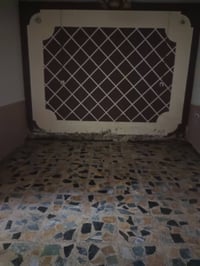 بيت البيع  حي اور قرب سيد صدام  مساحه 200 يتكون من غرفتين صاله مطبخ وص...