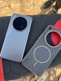 ٢٥٦ • ١٢+١٢ رام • كاميرا ٥٠ ميجا