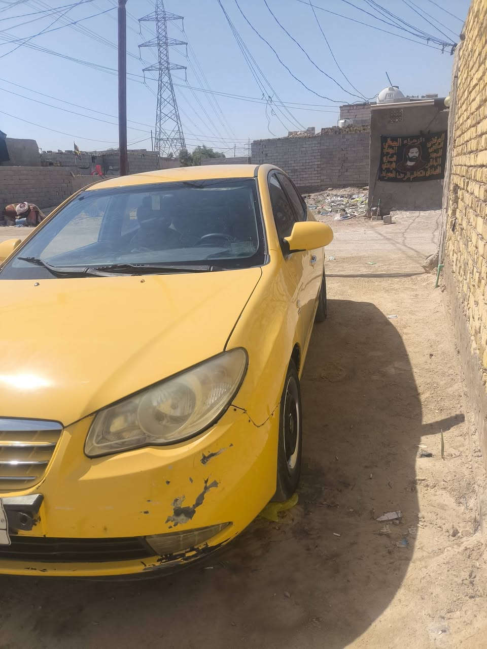 السلام عليكم 
للبيع افانتي خليجي 2009  محرك 1600 حاويه 
كير تبريد بيهه جاملق خلفي جهه السايق 
رقم نجف السعر 75 وبيهه مجال 
موقع السياره نجف
***********
