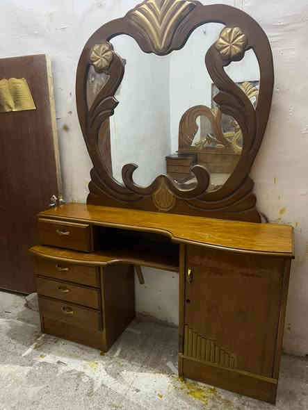 السلام عليكم ملحقات للبيع 190الف فول فول نضافه***********
