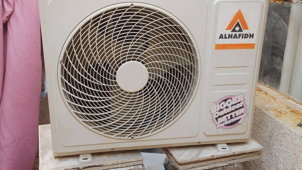 السلام عليكم عندي سبلت مستعمل عام واحد للبيع الاستفسار على هذا الرقم ‏‪***********‬‏
