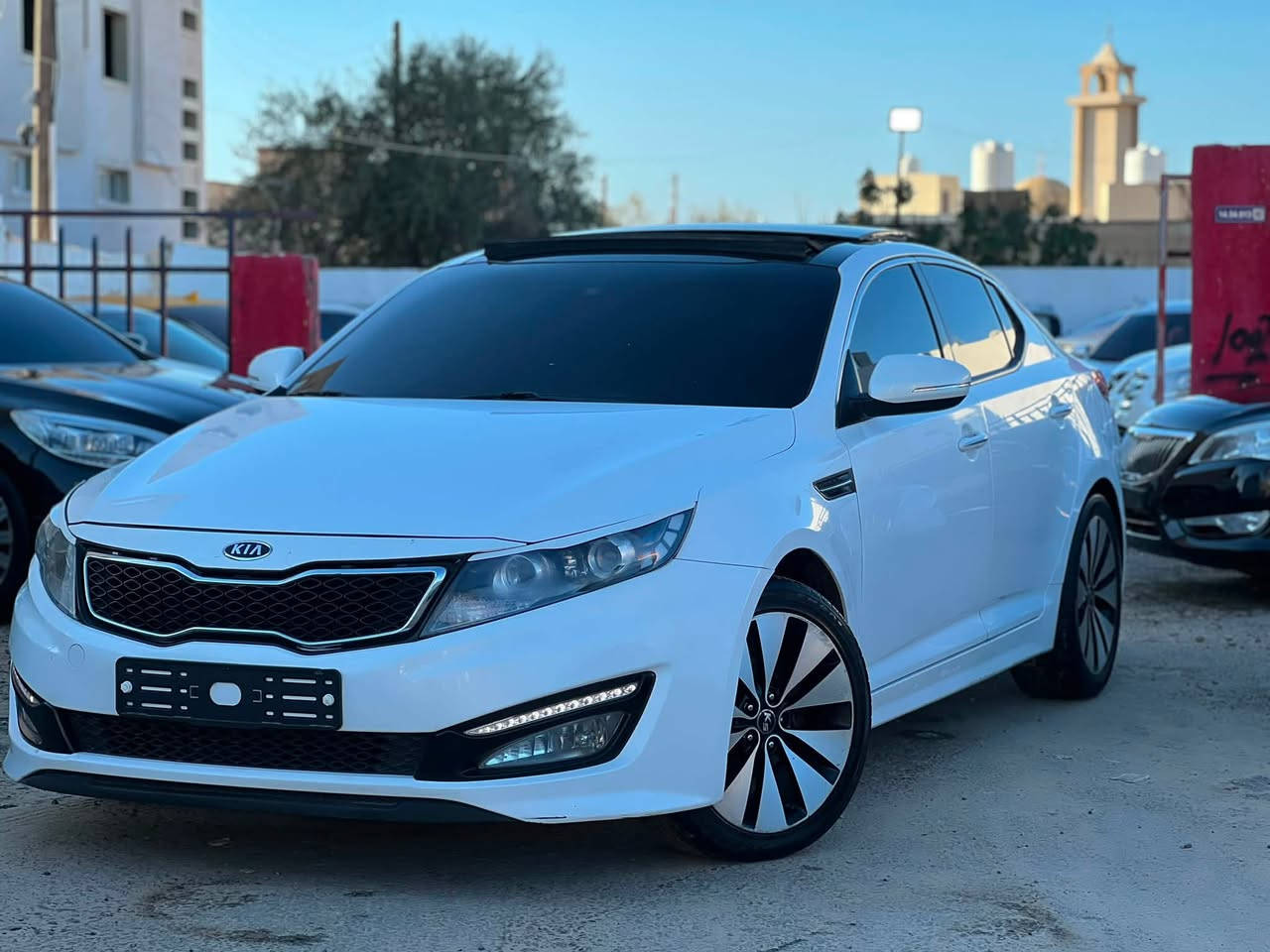 ياودي جــــديــــدة 🤍💯 فل اوبشـــــــن 🤍
رائحة قنين 😍 وادلع في المعقــــم يامعقم 🤍

__________________⤵️⤵️⤵️

✅ كيا أوبتيماk52012
4 نظيفة الله يبارك درجة أولى🤍💯

📍 استيراد كوري 🇰🇷
✔ قوة المحرك 2.0 L العادي⚙🔥
✔ اللون :ابيضّ لولي🤍🔥
✔ المسافة المقطوعة
83 Km🥇✅️
📍فل الفل كامل 🏅 :
✔ بصمة 🔑
✔️ حساس النقطة العمياء
✔ مسجل cd.usb.aux 💿🎶
✔ شاشة عرض أصلية 🖥
✔ صالون جلد اسود نظيف جدا 🏅 
✔️ مقاعد كهربائية  
✔ ديسكو مقاس 18 انش
✔ ليد أمامي وخلفي
✔️ إضاءة ليزرية قصير
✔ فليتشة بالمرآة 
✔ طي المرآة كهربائي 
✔ تيك خشبي لماع بالفودرة والابواب والمقود 
✔ تحكم بالمقود 
✔ مثبت سرعة
✔ تدفئة و تبريد بالمقاعد 
✔️ تدفئة بالمقود 
✔ حساسات اصطفاف أمامية و خلفية
✔ كاميرا خلفية 
✔ إنارة إنعطاف 
✔ عداد ليزري،عداد المفتوح 
💢 سيارة نظيفة 🥇خالية من الحوادث والقص والقشرة والسوس والخرات الله يبارك 🤲🥇
⚙ محرك✅ وكمبيو✅ وصالة✅ الله يبارك عيب لا🔥

✅ للاستفسار:0915200637☎️

📍المكان المعرض :تاجوراء،البيفي


**إذا كنت صاحب هذا الإعلان وتريد حذفه لأي سبب، رجاءا أرسل رسالة إلى الدعم الفني**