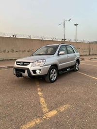 سبورتج • ٢٠١٠ • بنزين ٢٠٠٠