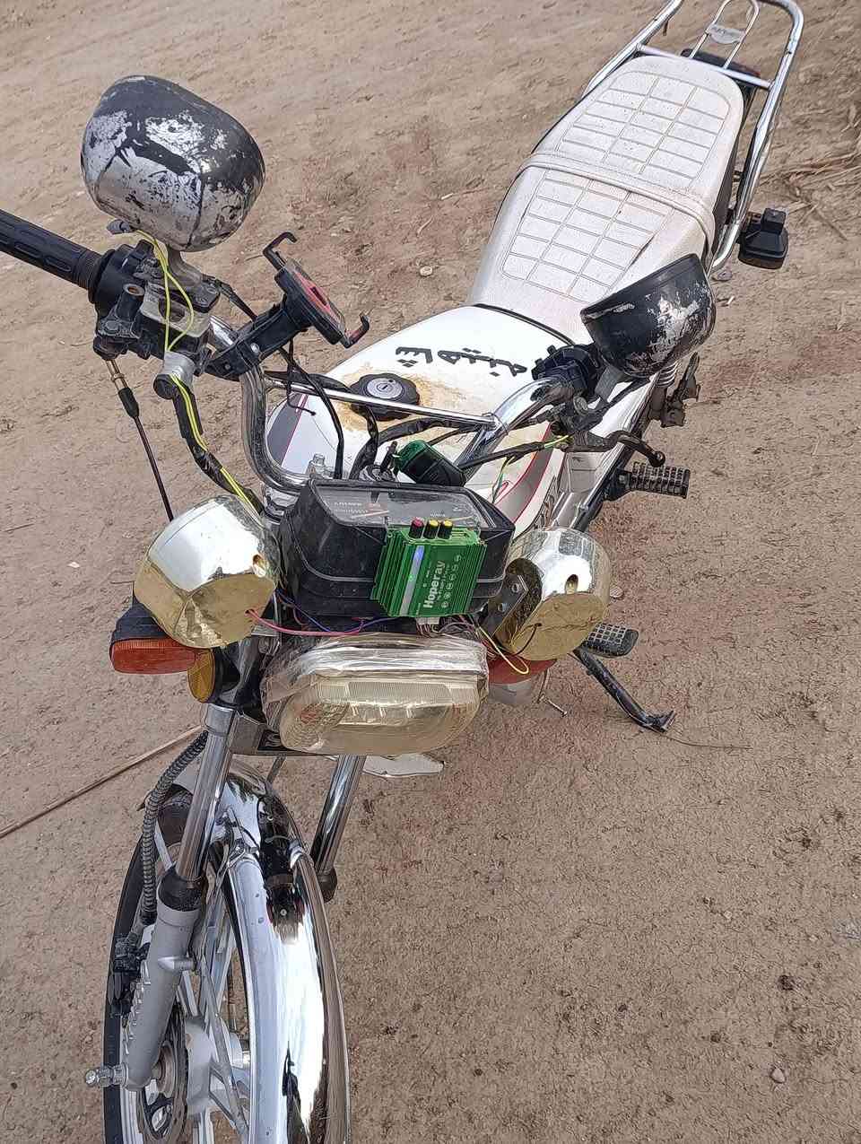 سلام عليكم شباب البيع سيفان موديل 2020 وراق كمله 6 بيهه سعر 450بيهه مجال بسيط عنوان ديالى المقدادية شهربان ***********رقمي
