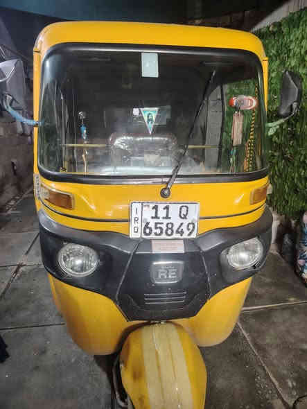 السلام عليكم تكتك للبيع 21 تكتك تخبل مابيه اي نقص  تايرات  جدد مرقمه وسنويه  انكليزي 7500وبيه مجال   ***********
