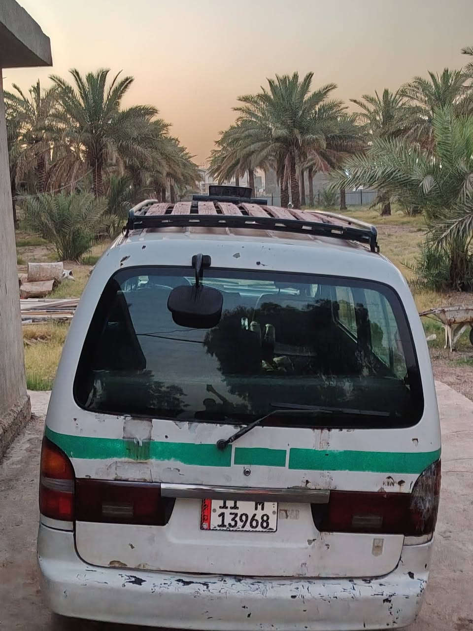 السلام عليكم  
كيا، بريجو
موديل 1998 سياره تحويل ثاني اليوم مصفره هيئه وغرامات رقم بغداد انكليزي سياره بااسمنه 
شواصي معمره تعمير التاجي بدون لافطر ولا خياس مجرد  تقويه الهن محرك كير اكسل مكفولات صدر خير من الله  
عنواني بغداد الدوره 
السعر 60 وبيه مجال للطيبين 
اتصل وتدلل ***********
