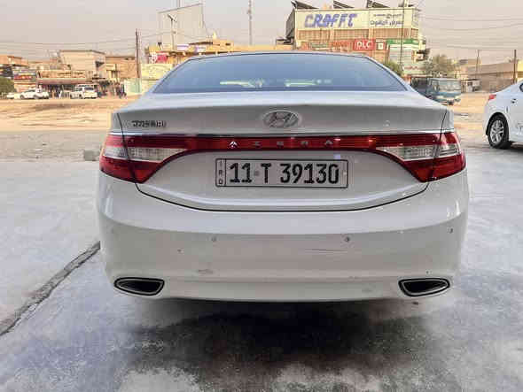 السلام عليكم 
ازيرا للبيع او المراوس حسب القناعة
2012 خليجي
بنوراما و بصمة تشغيل
محرك 2400 دوش
حساسات امامي خلفي
بردة خلفية كهرباء بلاديه
تدفئة وتبريد مقاعد
تحكم مقاعد كهرباء
تحكمات ستيرن لايت وبگ لايت لد
السيارة بيها طخة خفيفة جداً اسفل هلال الجاملغ الخلفي الايمن موضحة بالصور وبيها جراد بقبق الجنطة
عدى ما ذكرتهن بلادي
السعر 130 والمجال موجود 
مكاني بغداد ابي غريب 
***********
