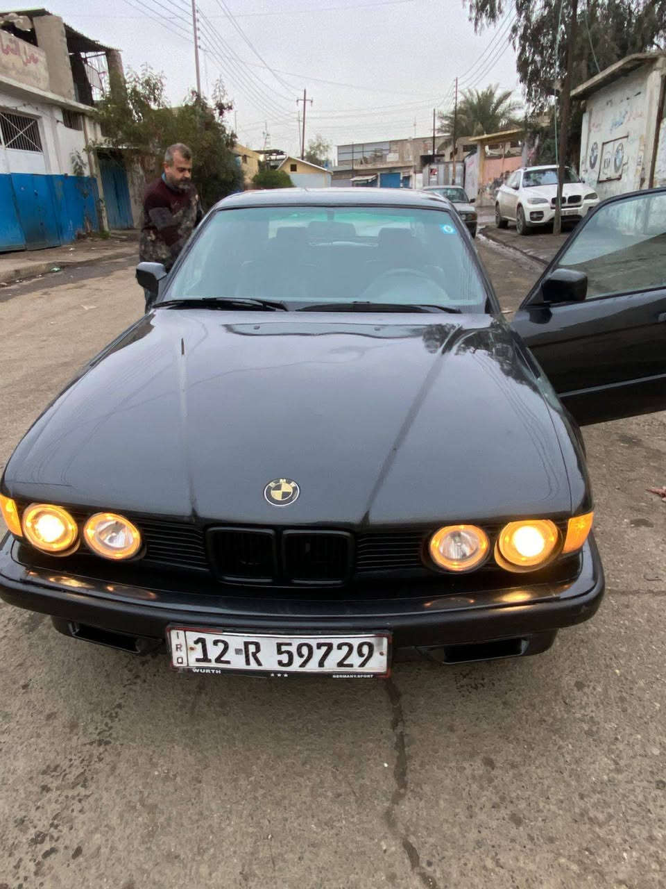 سلام عليكم بي ام 730للبيع محرك 35 سياره موديل 92 كشنات جلد اصلي داخله حيل نضيفه السياره يرادله كاردن فقط   طخه خفيفه بل جاملوخ الوره تحول شرط السهر 50 بيه مجال رقم الموبايل ‏‪***********‬‏
