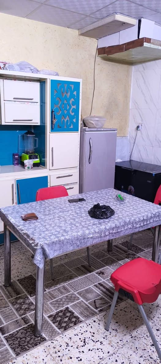 دار زراعي للبيع بغداد الشعب. خلف جامع الشروفي. طابو صرف سند 25. مكون من. طرمه واستقبال ومطبخ و3غرف. نوم. وحمامين. السعر 140.مليون وبي مجال. للتصال. ***********
