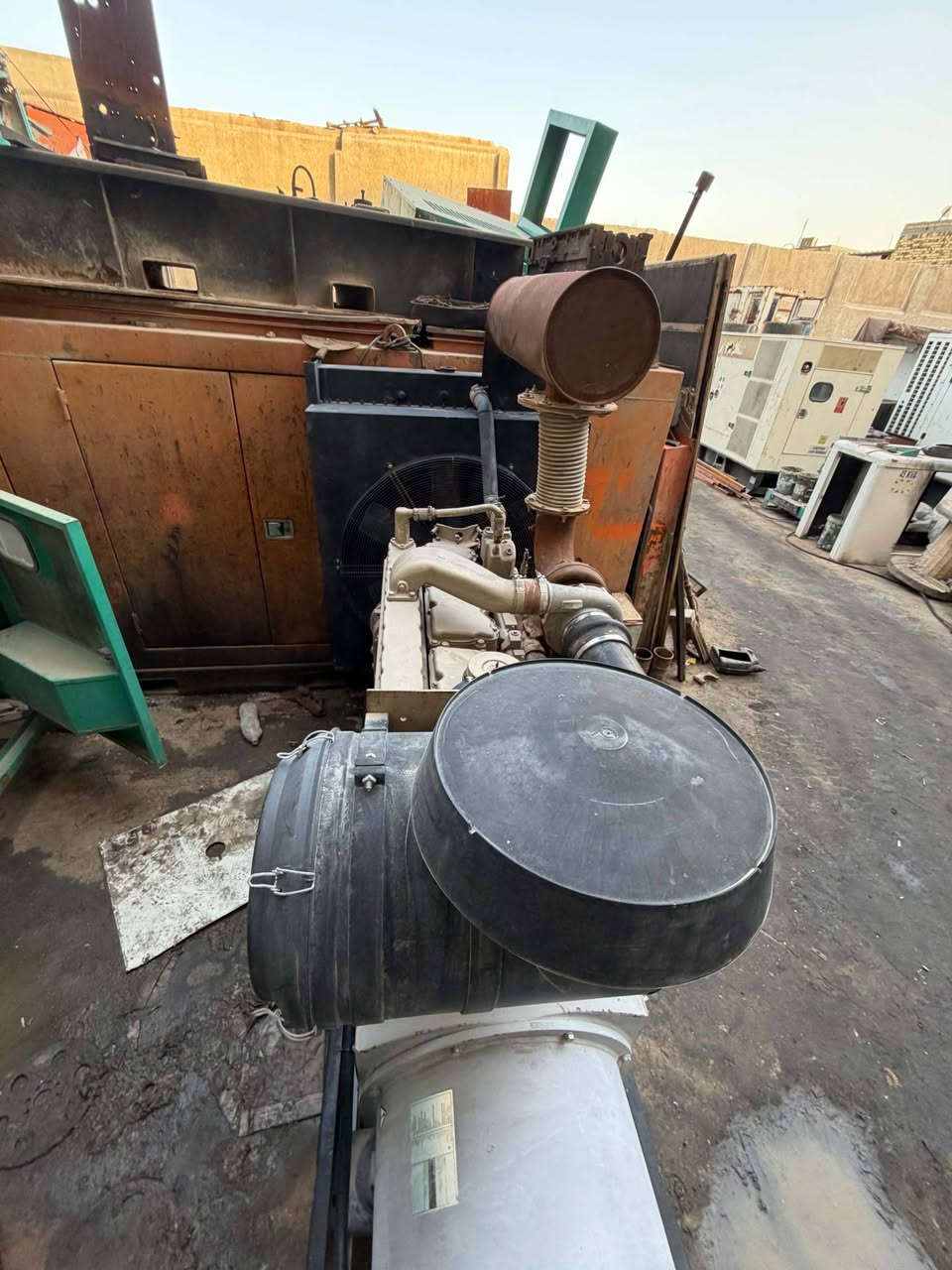 كمنز خمسه ونص امريكي اصلي 350كيفي كام شفت جبار انجكتر عادي نضافه فول 130 وبه مجال شرط الحمل *********** حله فلكه صفي الدين كراج الخوين
