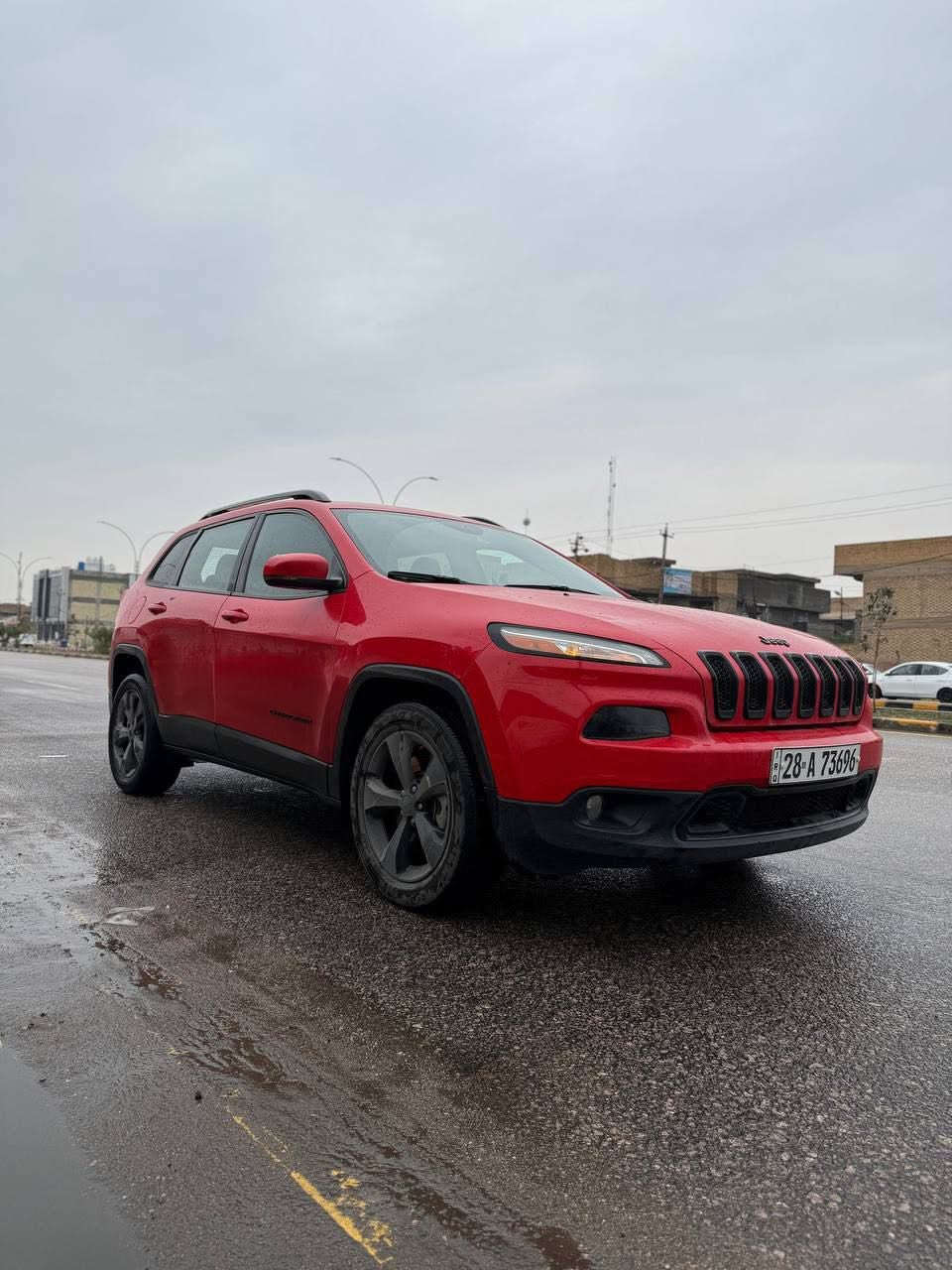 جيب شيروكي موديل 18
ماشيه 94 الف km قابل للزيادة
لمتتد بلاك توب
باسمي رقم جديد انكليزي نجف

بصمه ابواب ثنين وجنطه كهرباء
تشغيل عن بعد
كشنات جلد تدفئة
ستيرن تدفئه شاشه جبيره
فول عدا الفتحه

سرقة بامريكا بيبان ثنين ودازيهن وياها
والدعامية الخلفية 

و نطخت عندي ضربه بسيطه ع البارد بالجاملغ اليمين موجوده صور الضربه 

السيارة جديدة كلش وما متعوبة و جاهزة من كلشي من تشوفها تحكم  
السعر 130 وبيها مجال بسيط 

واتساب ***********
