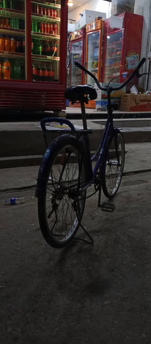 سلام عليكم بايسكل بناتي للبيع حجم 24سعر 50 وبي مجال للطيبين هذه رقم ***********الاستفسار بايسكل ما بي اي عيب  قيم وأخذ 👆🏾👆🏾👇🏾👇🏾
