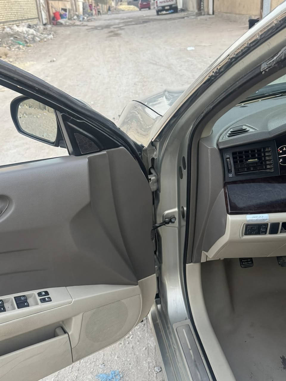 السلام عليكم رينو سفران موديل 2009 مكينه6 السياره مكفوله كير مكينه السياره بيه ملاحظات موجوده بالصور سعره 75 وبيه مجال مكاني بصره خور الزبير وراعي السياره موجود بالبصره هم يمته ماتريد تحويل موجوده وبخدمتكم ***********
