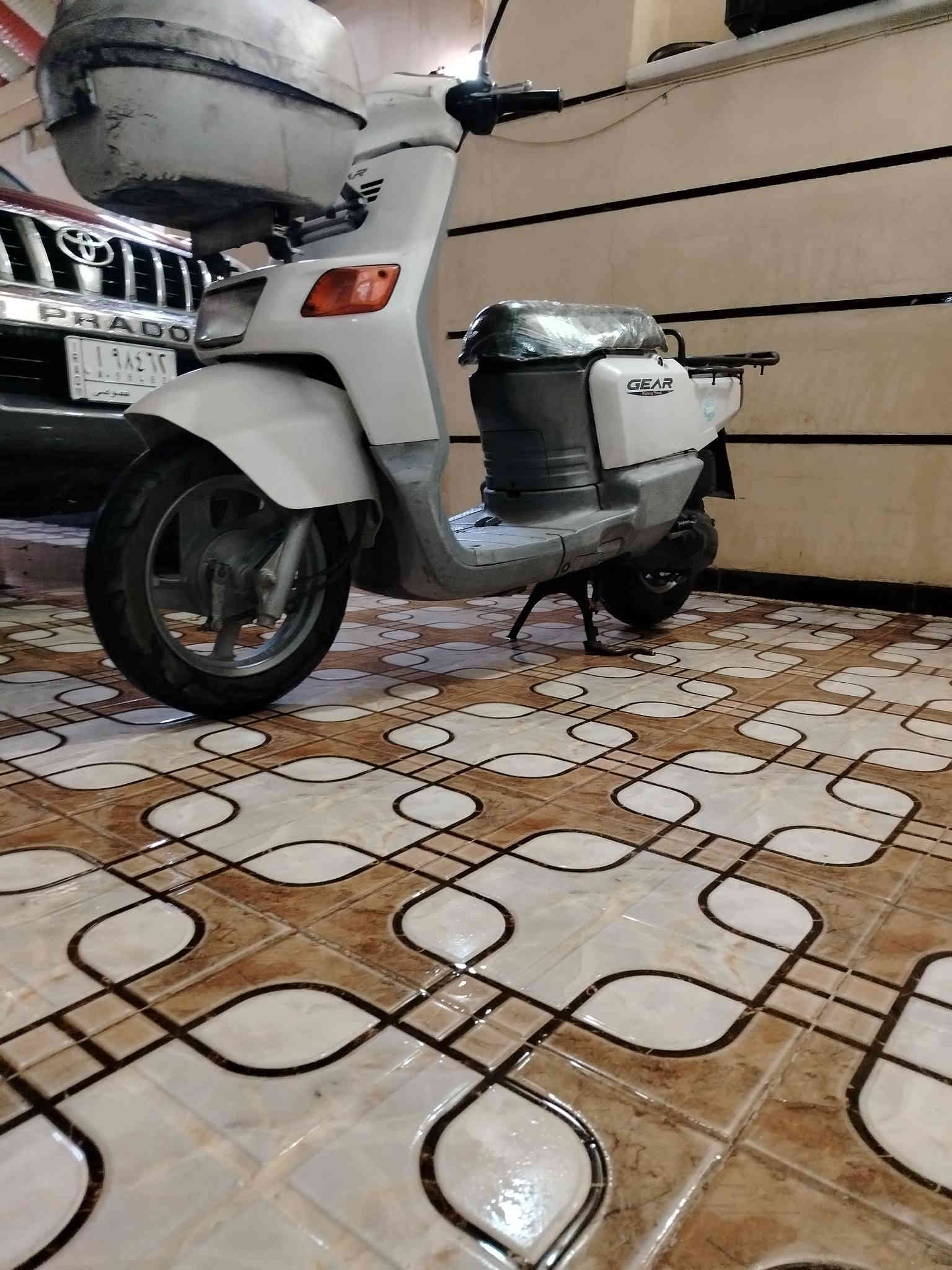 سلام عليكم. دراجه بيكم يامها، دراجه ممتعوبه زوج تايرات جديد صالنصه جديده. السرعه 60، سلف وهندر شغال كهربائيات شغاله السعر 400 وبيها مجال حك الجيه.مكاني بغداد الدوره. رقم *********** موجود واتساب ايضا...
