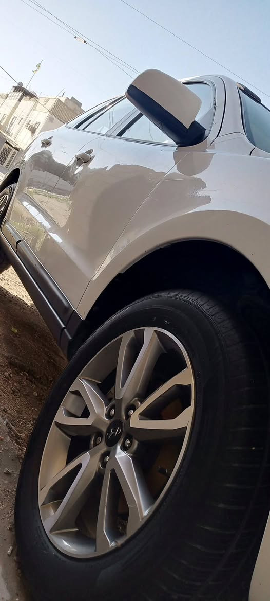 سلام عليكم اخوان للبيع او مراوس حسب القناعه سياره نضيفه حيل بيها تلحيظات بصيطه ليبل واحد بسمي مكان سياره كربلاء 
وارد امريكي محرك 2700 موديل سياره 2008
***********
