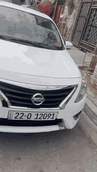 السلام عليكم سيارة نيسان صني موديل 2025مصري مكفوله شرط الفحص وشوف العين هزة جديدة مكانه بصرة قبلة حي الجامعه خلف مدرسة العليم الاهليه للبنات *********** السعر 130ورقه وبيه مجال قليل حك الجيه
