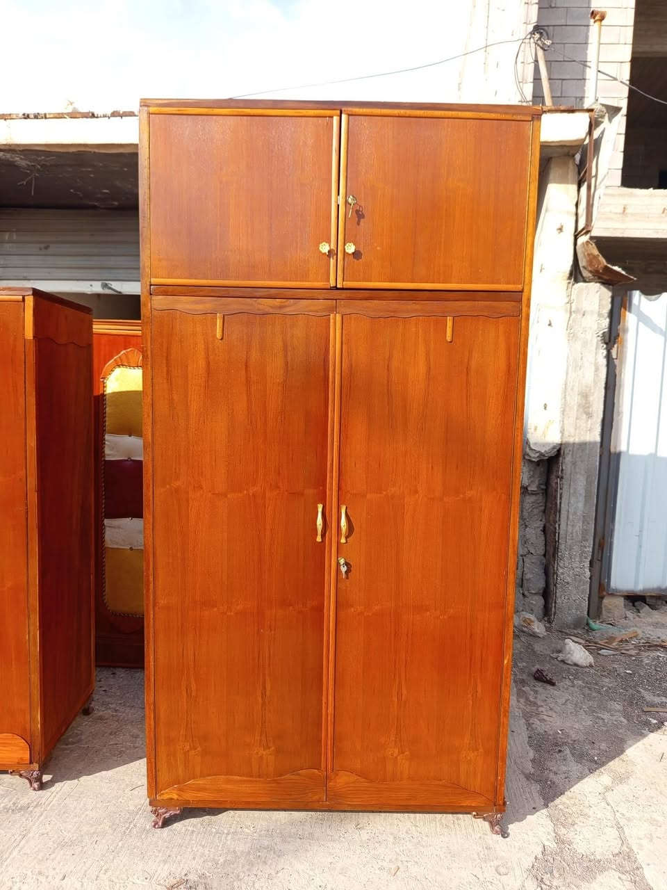 قنصور بابين ملحق شرط النظافه شغل ثقيل حيل سعرها ١١٠ الف
***********
