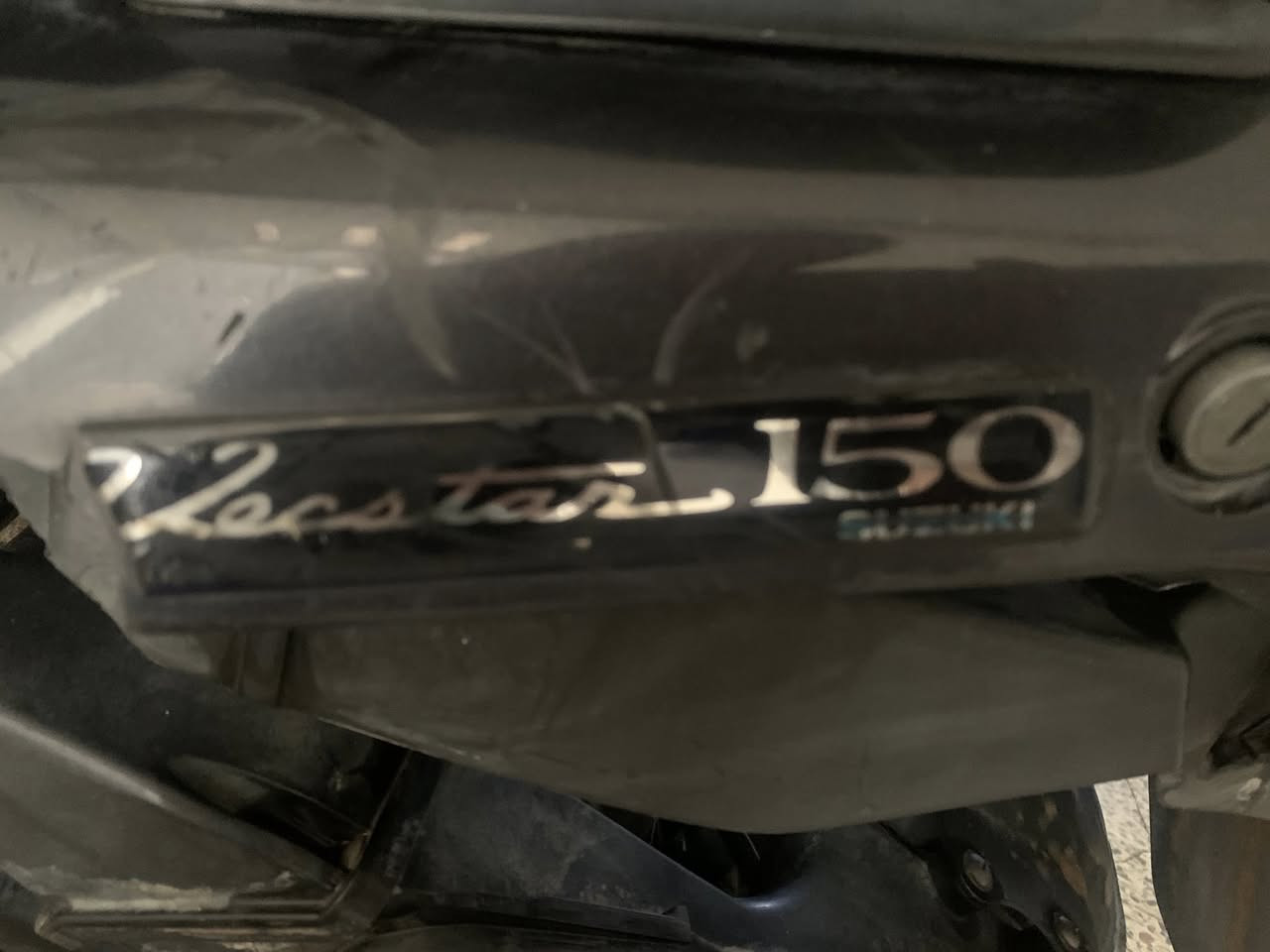 للبيع دراجه سازوكي 150 شغاله بحاله جيده 
مكاني تكريت شارع  الاربعين ***********
