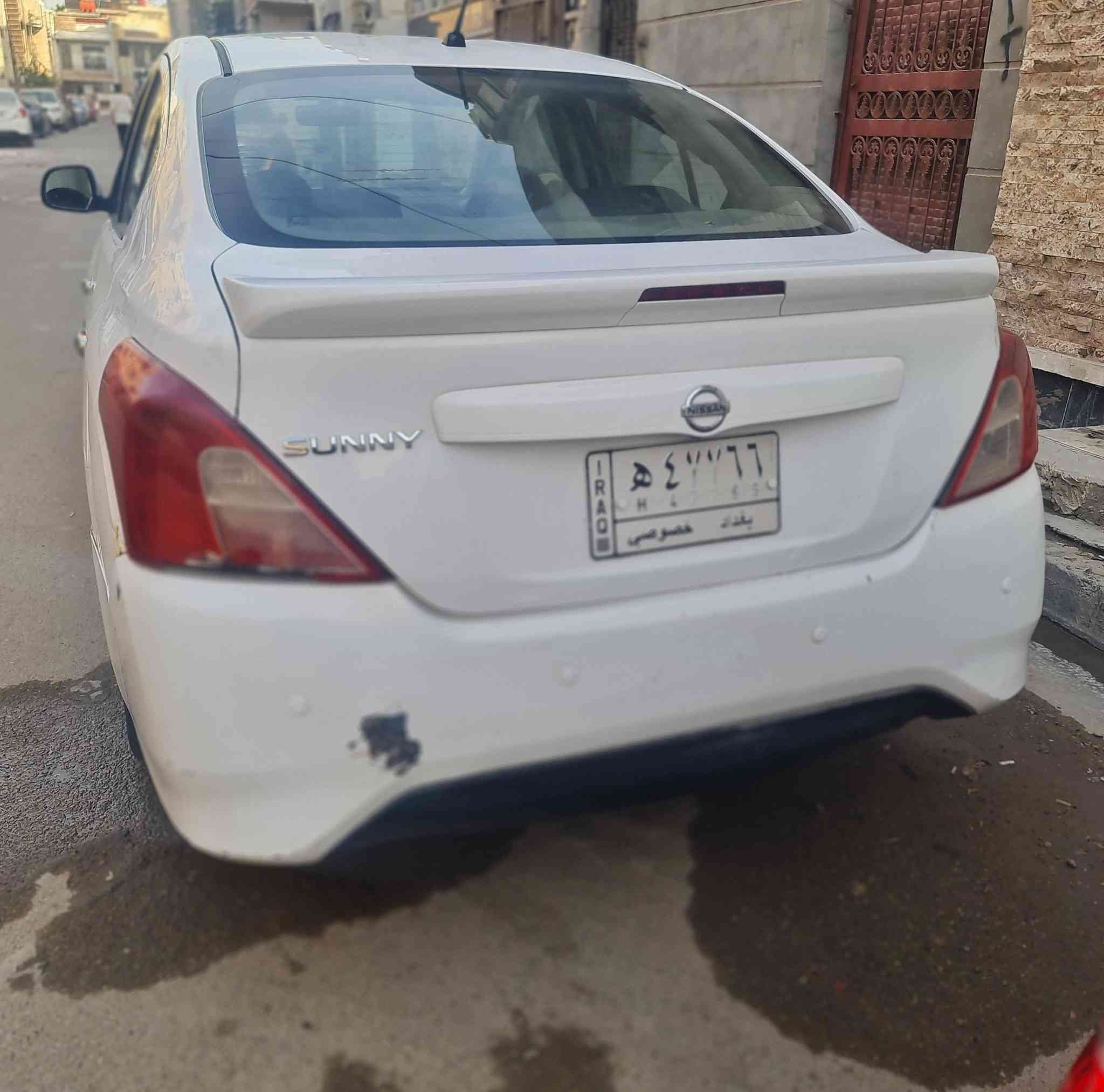 السلام عليكم صني هندي للبيع بليته زركه 2019
السيارة لأصبغ ولا ضربة بيهه بارد شبر بالجنطة 
السعر 95 
وبي مجال بسيط حك الجية 
***********
***********
