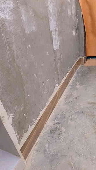 دار للبيع ام الخيل زراعي قريب حي العسكري مساحه 100 متر غرفه وهول مطبخ صحيات نظيف كلش بسعر 30 شراي اتصل ***********
