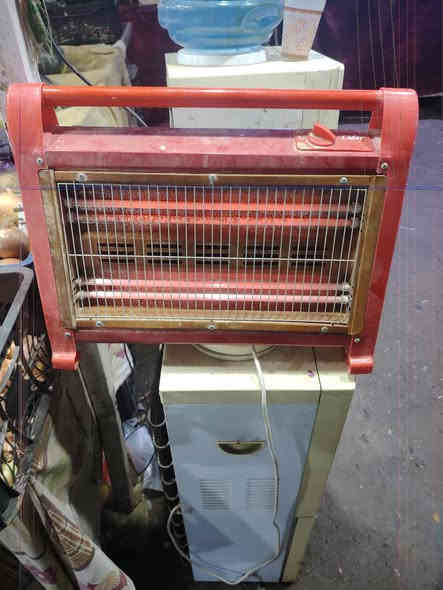 صوبه كهربائيّة اخت الجديده نار تخبل السعر 20الف العنوان حله ورديه خارج قرب علوت المخضر يم البسطيات مال المخضر  *********** وبي مجال الشراي فقط
