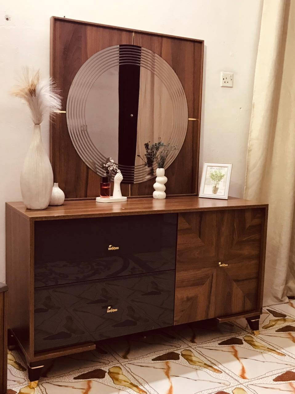 غرفه تركيه ٨ قطع بغداد جسر ديالى اي استفسار خاص


**إذا كنت صاحب هذا الإعلان وتريد حذفه لأي سبب، رجاءا أرسل رسالة إلى الدعم الفني**