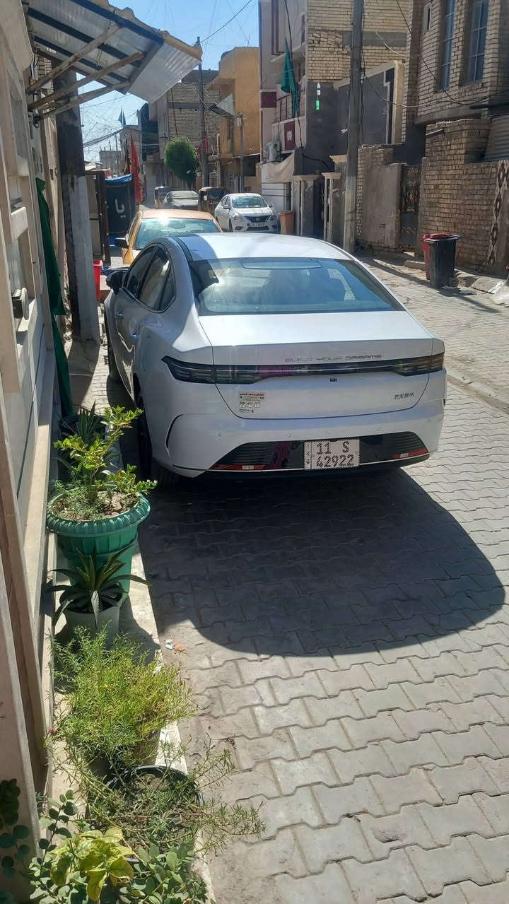 دستروير موديل ٢٥ كفاله عامه حتى من الشخط بحاله الوكاله ماشي ٤٠٠٠ مع كافه ملحقاتهة السعر ٢٠ مليون قفل رقم الهاتف *********** مكاني بغداد الحريه الثانيه
