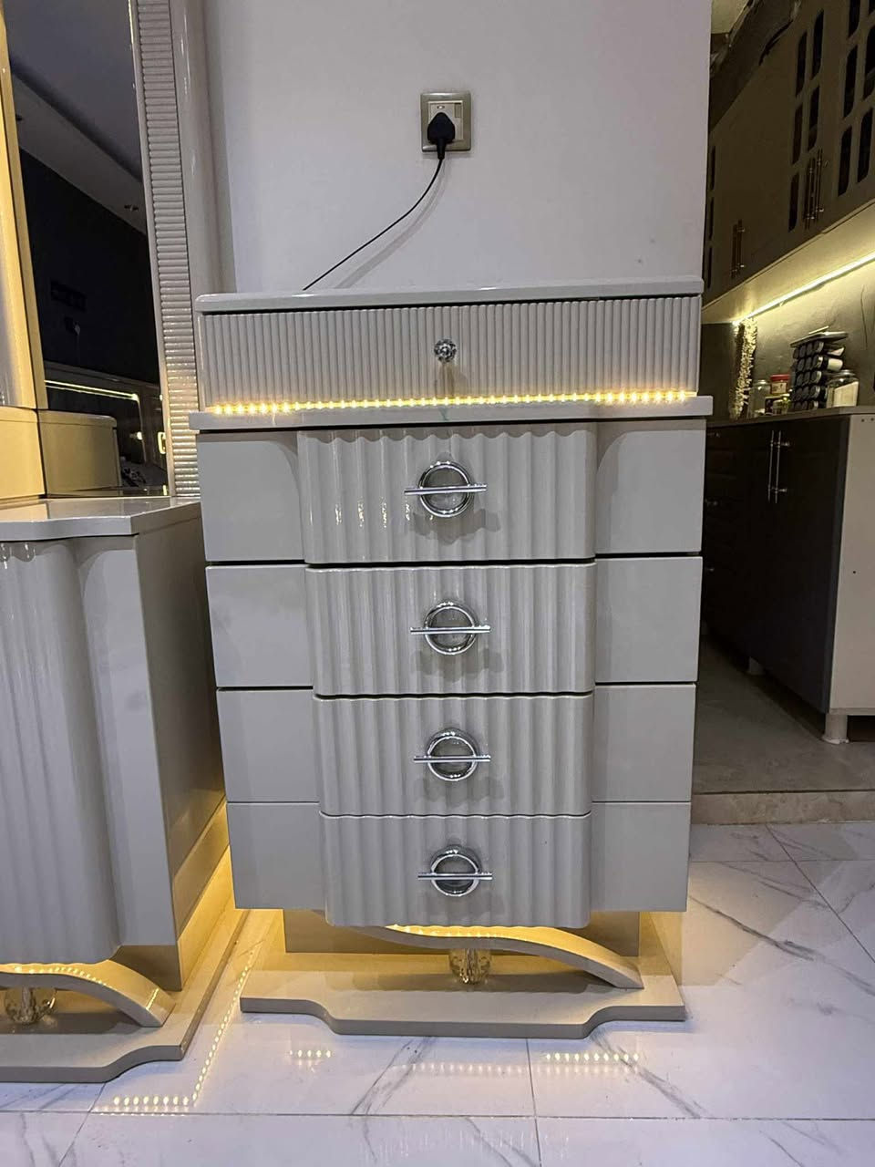 للبيع نهايته مليون ٦٠٠ بغداد. كاضميه


**إذا كنت صاحب هذا الإعلان وتريد حذفه لأي سبب، رجاءا أرسل رسالة إلى الدعم الفني**