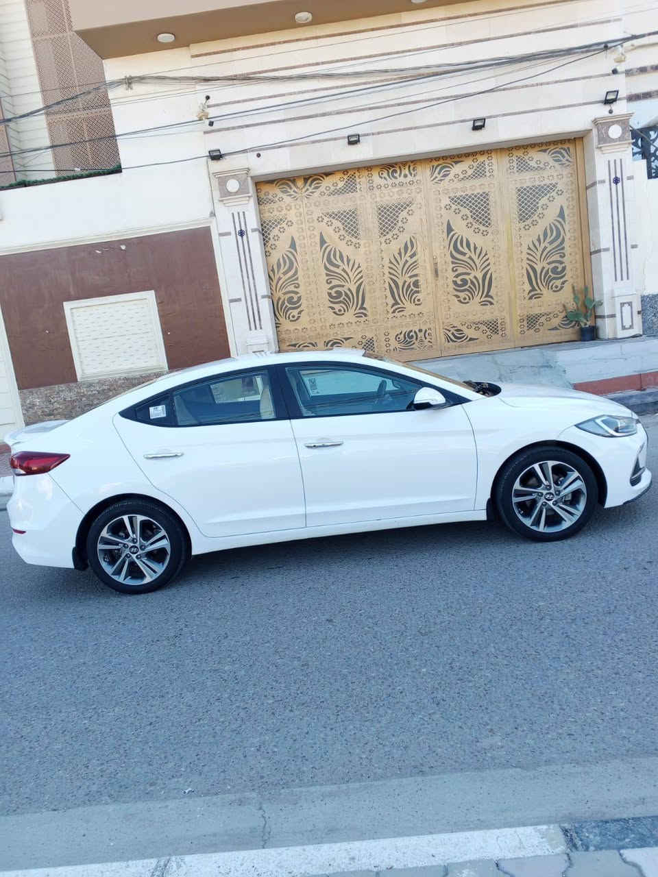 السلام عليكم النترا للبيع فقط خليجي موديل 2019 سياره كفاله عامه من الضربه والتبديل والصبغ والبارد مكينه دوش كير مكينه كفاله عامه مواصفات فول فتح شاشه تحكم ستيرن قطعتين تبريد مري شفط بصمه حساسات امامه خلفي كشنات جلد تخم تاير حداديه تبريد تدفئه شرط الكفاله اسبيرها ما نازل  السعر// 158 //بيها مجال بسيط رقم//***********// الهاتف
