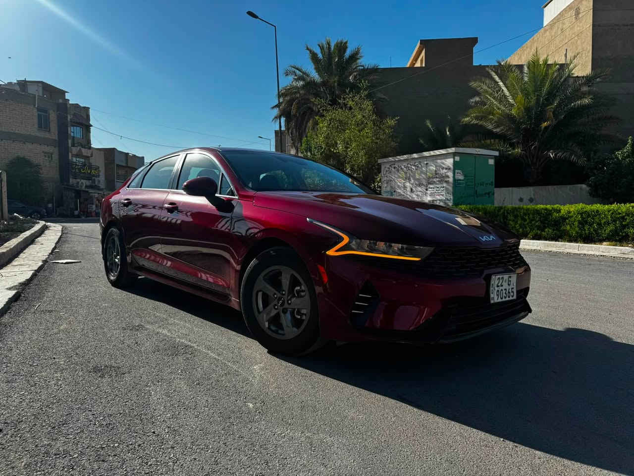 السلام عليكم 

K5 
وارد امريكي حادثهه جاملغ خلفي بدون دواخل مكفوله من الدواخل البجم كبس المواصفات نص رقم اربيل باسمي تحويل ثاني يوم مكينة ١٦٠٠ تيربو ماشية ٥٩ الف كيلو  مكفوله من ناحيه مكينة وكير وتبريد وصدر سيارة كلش حلوة بالحقيقة بيهه ملاحضات صغيرة بالكشر صارت هنا مثل بارد قليل بالجنطة وبالجاملغ الامامي بارد حصرا 

رقمي (***********) اسمي سيف ممتواجد علنت 

سعرهه ١٨٣ وبيهه مجال حك الجية 

العنوان القادسية مجمع الوزراء // بغداد
