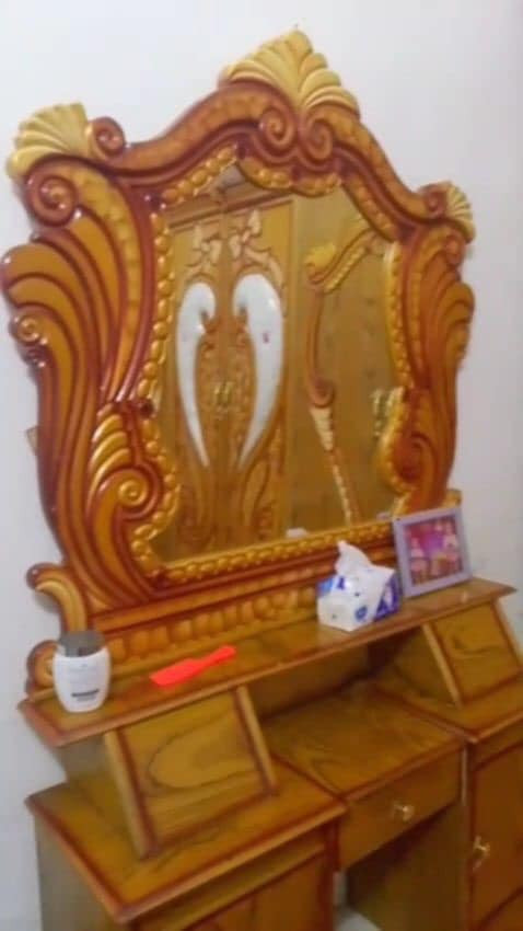 غرفة نظيفه للبيع سعر ٥٠٠ وبيها مجال 
العنوان / مجر حي كنيكل


**إذا كنت صاحب هذا الإعلان وتريد حذفه لأي سبب، رجاءا أرسل رسالة إلى الدعم الفني**