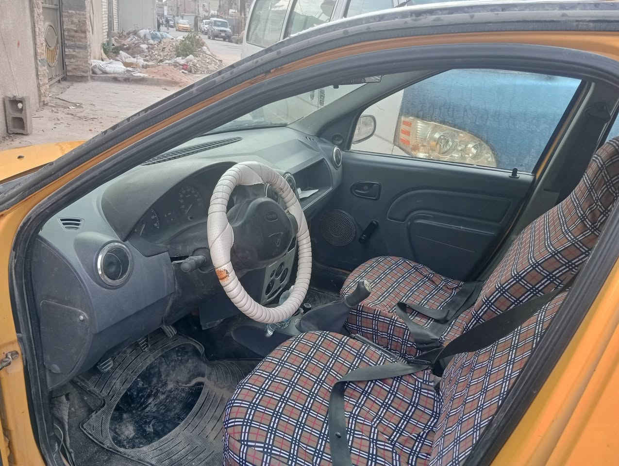 رينو لوكان للبيع رقم بغداد انكايزي مصفرة هيئة وغرامات كير محرك مكفولات تبريد عاطل مكاني بغداد الزعفرانية راعيها يمي بالزعفرانية السعر 28 وبيها مجال حك الجية نقصها دسكات امامية وبيها ريحة فطيرة بالتشغيل ماعرف نوزل او مبخرة بس السيارة تشتغل نكرة وصافية رقمي ***********
