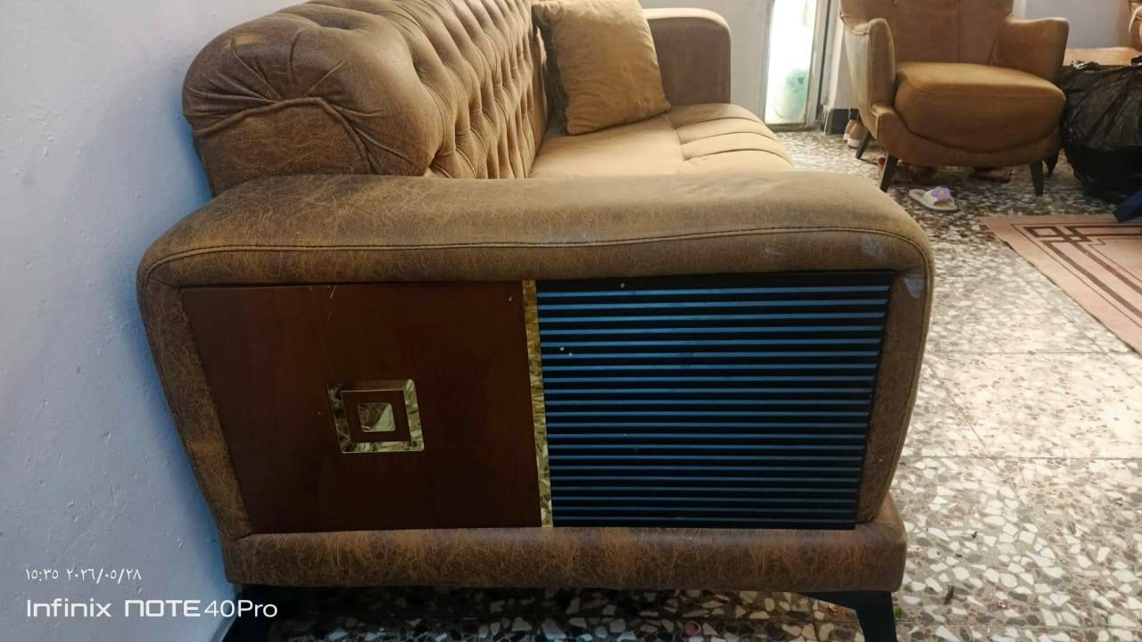 للبيع أثاث بحالة جيدة 
🛋️ قنفه + كرسي بسعر 600,000 دينار

📺 ميز تلفزيون كبير + طبلات بسعر 100,000 دينار

الأثاث نظيف وجاهز للاستعمال، والسعر مناسب.

للاستفسار أو المعاينة راسلني على الخاص او للتواصل ***********
