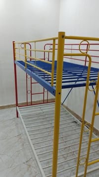 جربايه طابقين • حديد • مستعمل