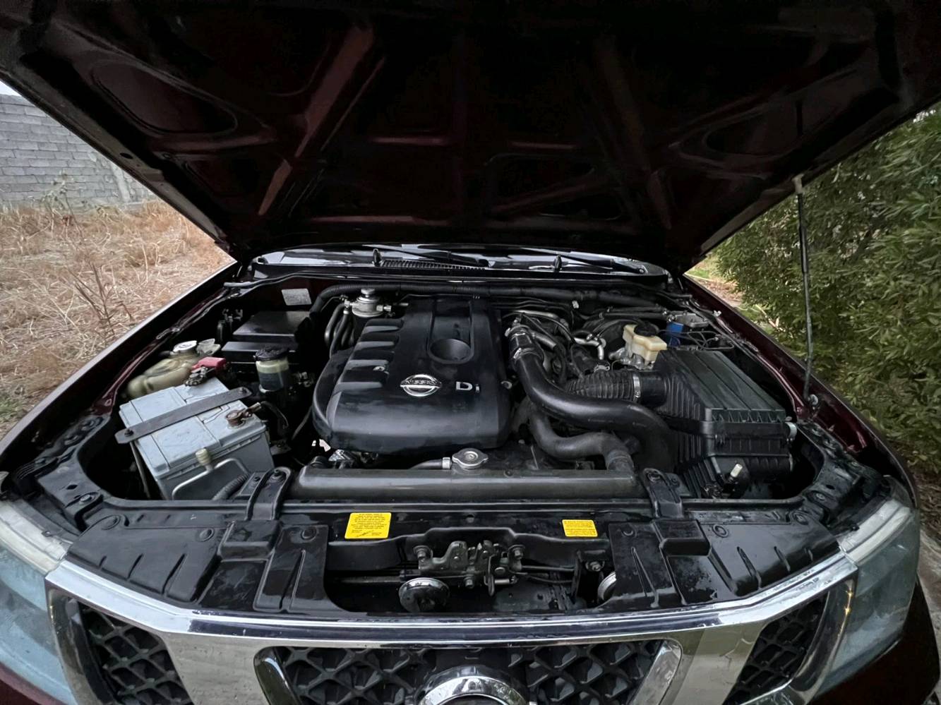 السلام عليكم نيسان نافارا ديزل كاز مكفوله موديل 2013بأسمي رقم اربيل الدولي 4x4 نفخ تبريد ثلج تخم تاير صدرهه جديد لون الداخل عسلي شاشه كامره خلفيه السيارة جاهزه للأستفسار ***********