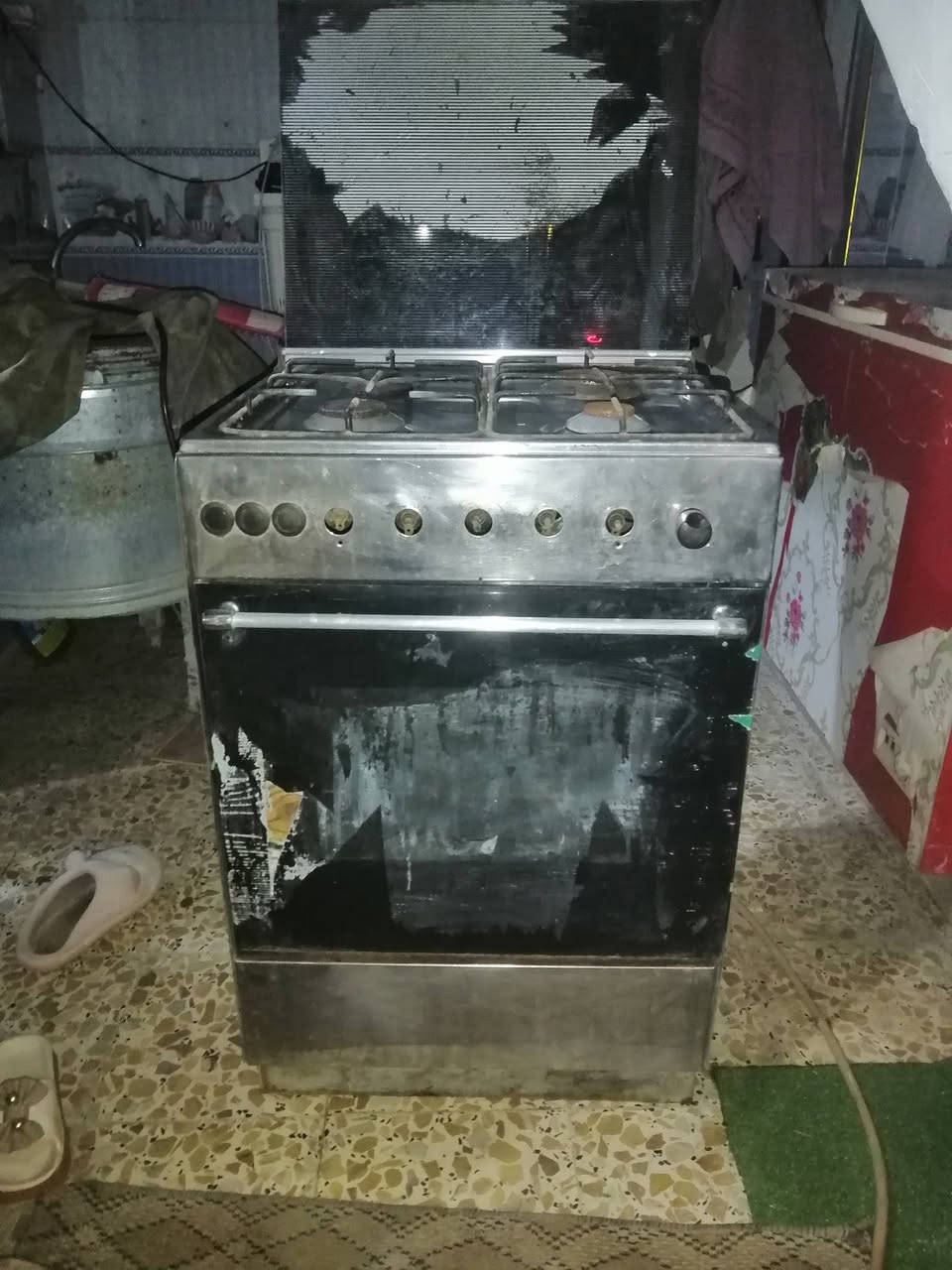 طباخ مصري درجة اولى شغال على الفحص سعر ٥٠ وبي مجال سماوه ***********
