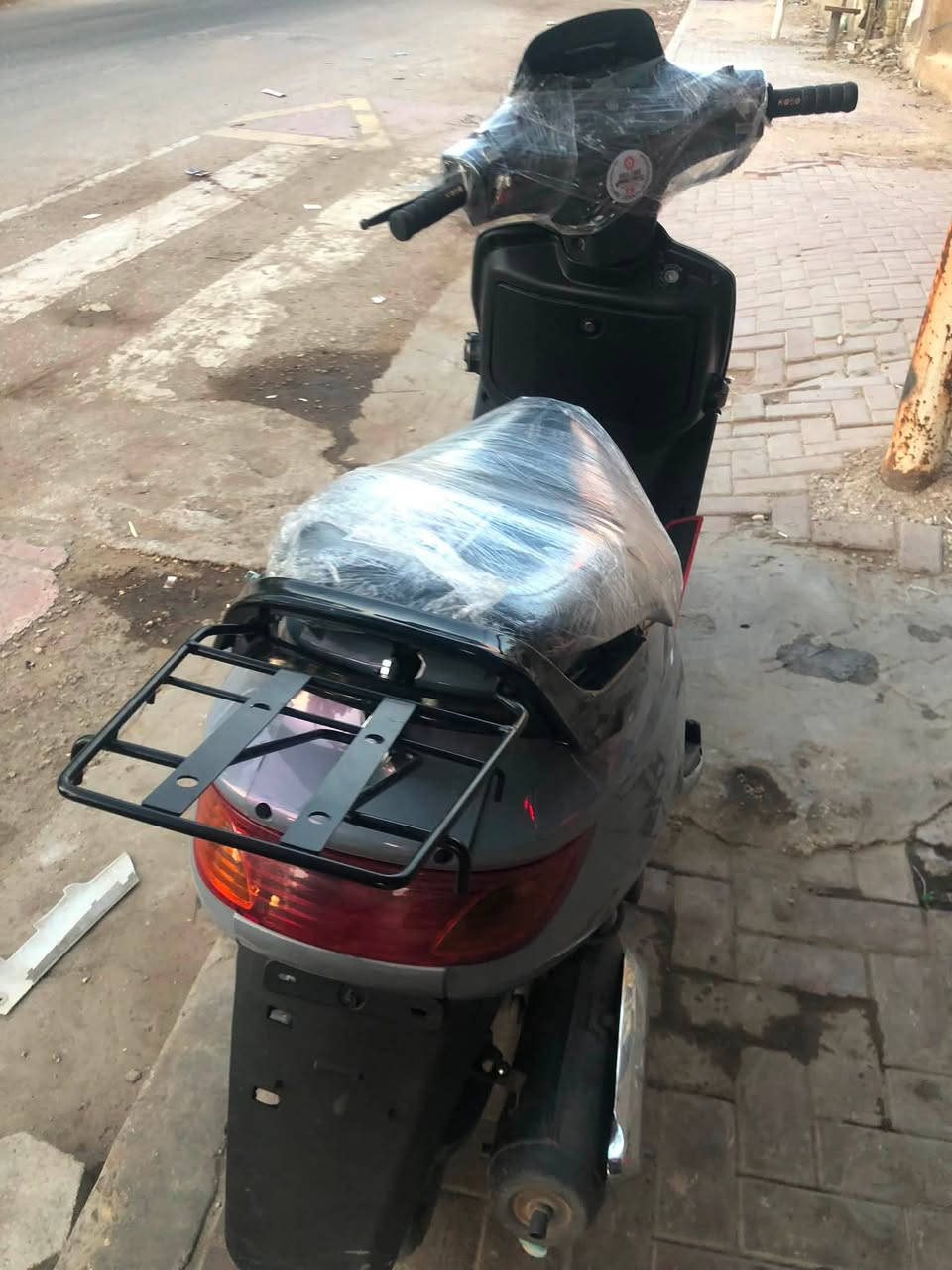 دراجة فراشة فحل زيرو ما ماشيه مكفولة من كلشي تجي تفحص وتشوف السعر 750 وبيها مجال للشراي 
***********
