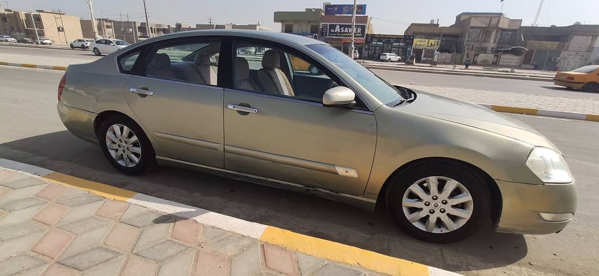 السلام عليكم رينو سافران ٢٠٠٩ رقم بابل ٦ سلندر المحرك بحالة ممتازة وگير وباور ستيرن ومشط جديد بيها باب وچاملغ مصبوغات بدون ضربة وبيها مكانات بارد مكان السيارة الديوانية السعر ٧٨ وبيها مجال رقمي *********** ديوانية, القادسية
