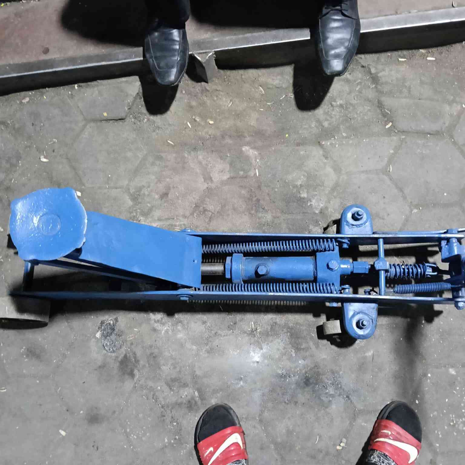 بعد اذن الادمن


**إذا كنت صاحب هذا الإعلان وتريد حذفه لأي سبب، رجاءا أرسل رسالة إلى الدعم الفني**