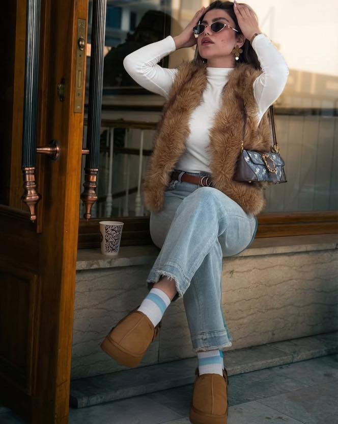 الجمال والترتيب كله بقطعة وحدة  ستايل أشتي حديد صار متوفر عدنا وبأجمل تفاصيله. ✨🧥" تريدين تطلعين بكامل أناقتج مثل المشاهير؟ هذا اللوك الشتوي متوفر حالياً بكل تفاصيله. 😍 الأناقة مو بس لبس، الأناقة ثقة.. ستايل أشتي حديد الشتوي صار بين إيديكم. 🤎🔥الفرو والجينز.. توليفة الأناقة اللي ما تموت متوفر الآن ستايل أشتي المميز. 👌"
للحجز والاستفسار مراسلتنا على الخاص 🛒🛍️📞 
#اناقه #اناقه #جمالك #جمال #اشتي_حديد #ستايلش #ستايلج #stayle #sheingals


**إذا كنت صاحب هذا الإعلان وتريد حذفه لأي سبب، رجاءا أرسل رسالة إلى الدعم الفني**