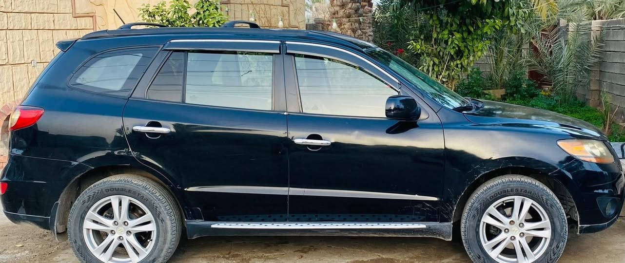 السلام عليكم 
للبيع سورنتو بيها كص. قماره
صاحبها ماندلو ابيع حبل
موديل 2012
محرك كير شرط 
ضرر جاملغ امامي 
وجاملغ خلفي
السعر 60 وبيها مجال بسيط 
للأستفسار الأتصال :***********
