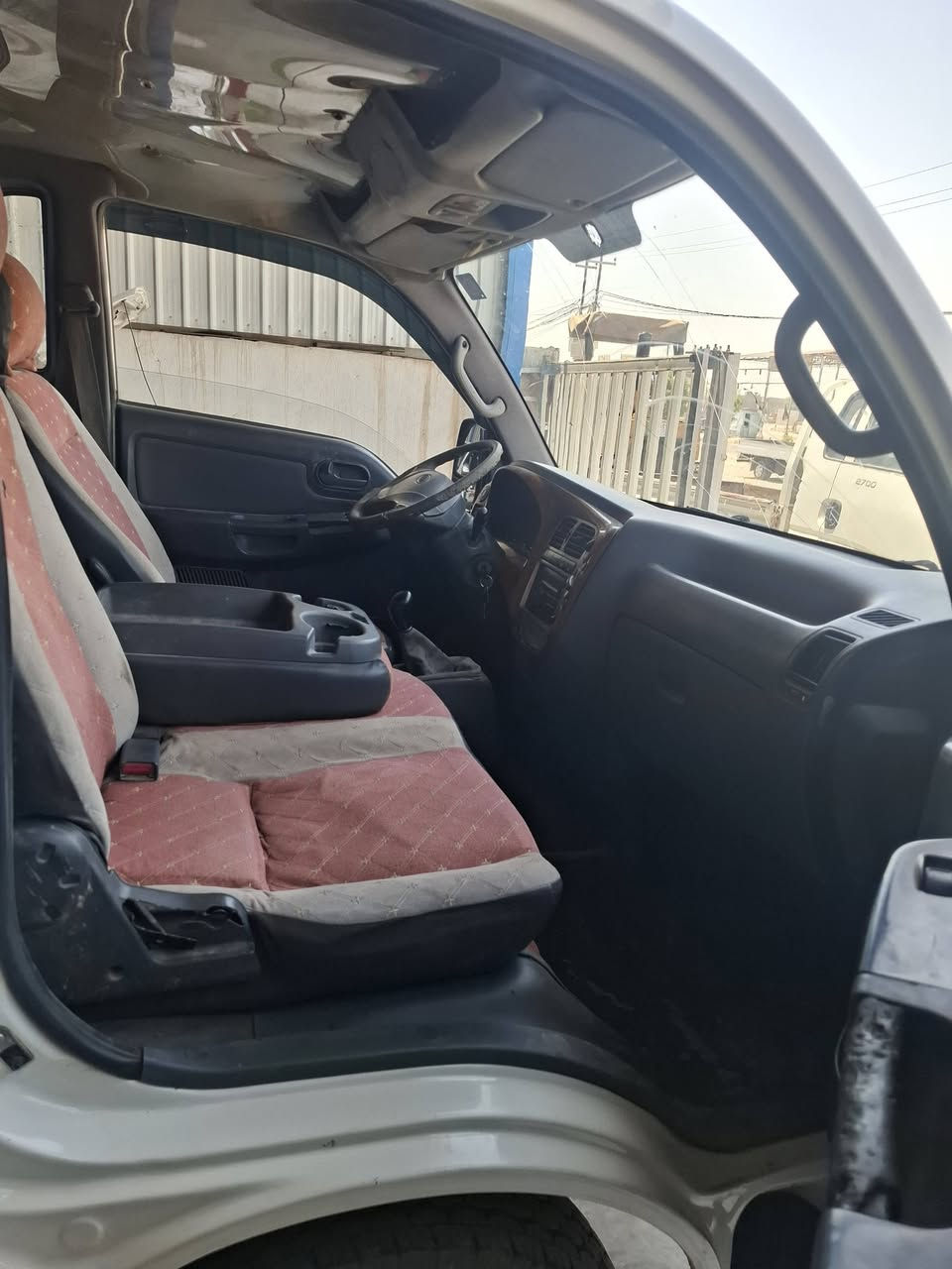 موديل ٢٠٠٥ سياره جاهزه بس مصبوغه احزام جماليه ستفسار ابوحيدر ***********مسكره بم ونوزل سعر ٨٢
